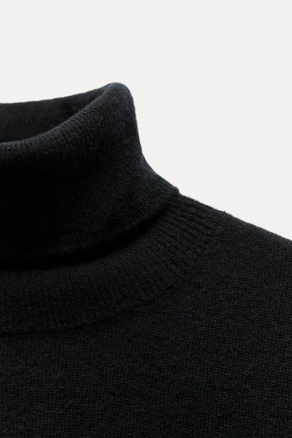 TURTLENECK 100% WOOL SWEATER - Black - 12