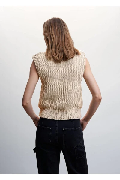 Turtleneck Knitted Vest - 4