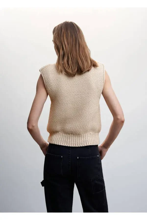 Turtleneck Knitted Vest - 4