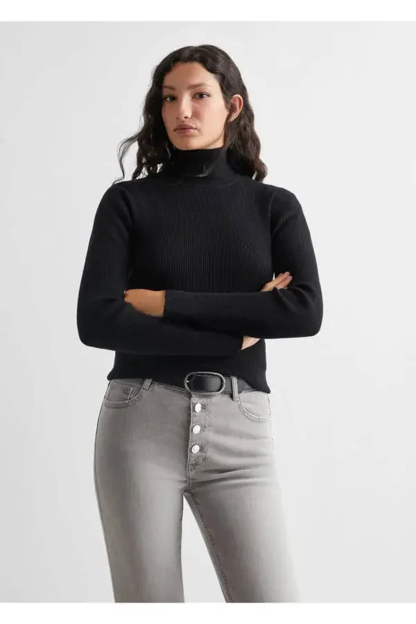 Turtleneck sweater - 1