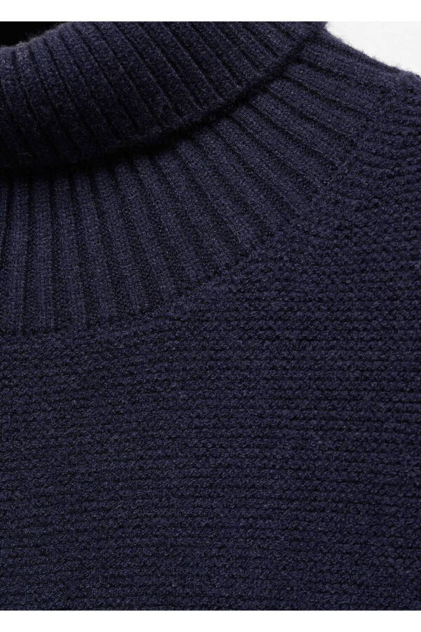 Turtleneck sweater - 7