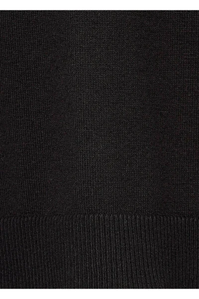 Turtleneck sweater - 4