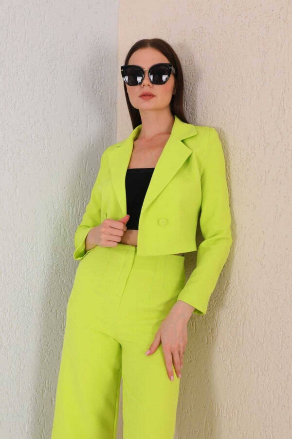 Two-Button Relaxed Pants Short Jacket Suit - 2