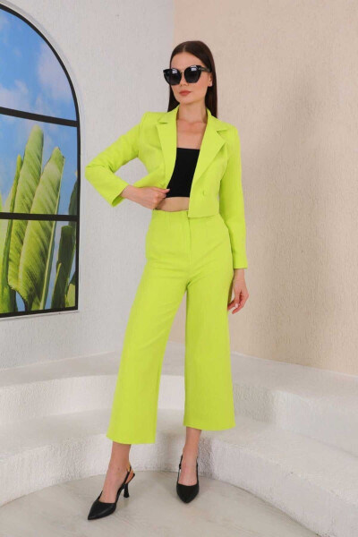 Two-Button Relaxed Pants Short Jacket Suit - 3