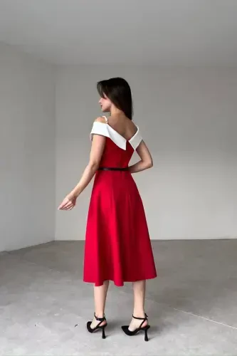 Two-Color Midi Dress with Belt - BOBROSS RED - 4