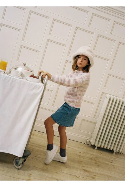 Two-Tone Knit Sweater - 3