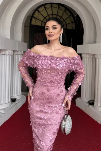 Üç Boyut Çiçekli Kumaş Kayık Yaka Kalem Elbise - PUDRA - 3