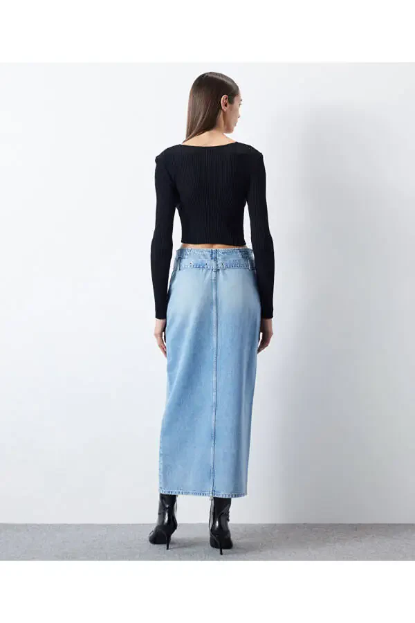 Укороченный свитер с завязками спереди - 5