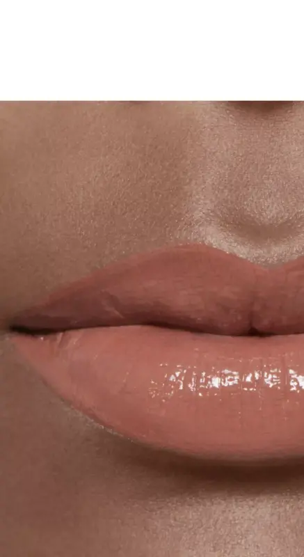 Ultrawear Shine Liquid Lip Colour-62 Still - 4