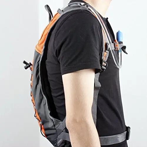 Unigear Hydration Pack Backpack yugurish, piyoda sayr qilish, velosipedda yurish, toqqa chiqish, camping, velosipedda sayr qilish uchun 70 oz 2L suv qopi bilan - 6