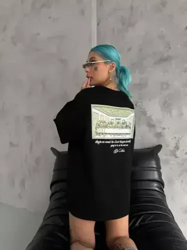 Унисекс Футболка оверсайз с принтом - Черный - 3