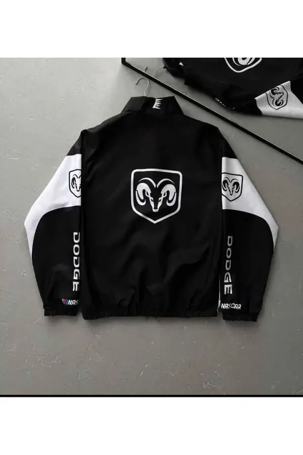 Унисекс ветровка-дождевик из парашютной ткани с принтом оверсайз черного цвета - 2