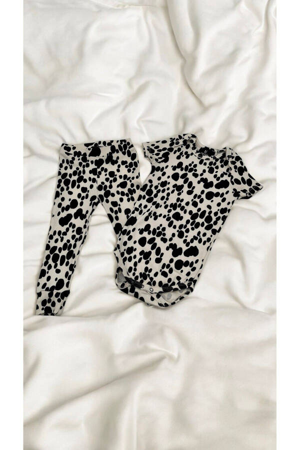 Unisex Baby Printed Snap Button Bodysuit and Pants Set - 2