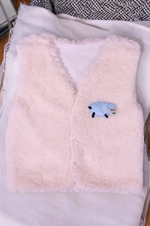 Unisex baby vest with sheep embroidery, Welsoft outer layer - 4