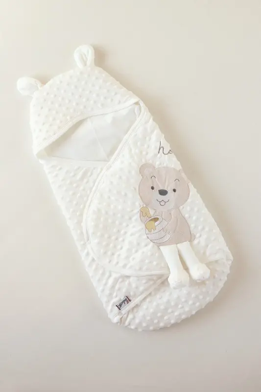 Unisex Baby White Cute Topitos Embroidered Velboa Swaddle - 1
