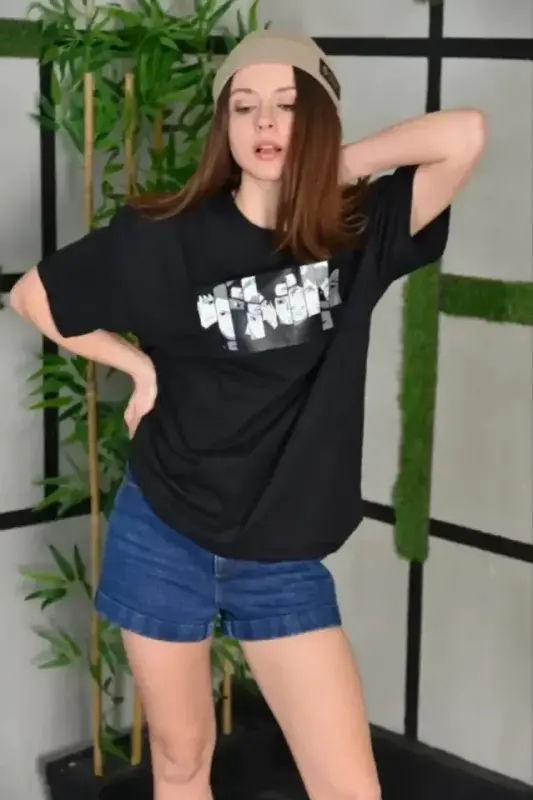 Unisex Bisiklet Yaka Baskılı Oversize T-Shirt - Siyah - BÜYÜKBEDENIZ