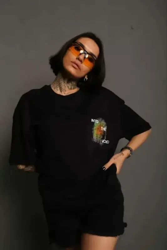 Unisex Bisiklet Yaka Baskılı Oversize T-Shirt - Siyah - BÜYÜKBEDENIZ