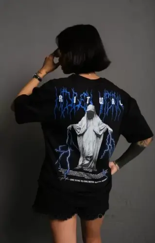 Unisex Bisiklet Yaka Baskılı Oversize T-Shirt - Siyah - BÜYÜKBEDENIZ (1)