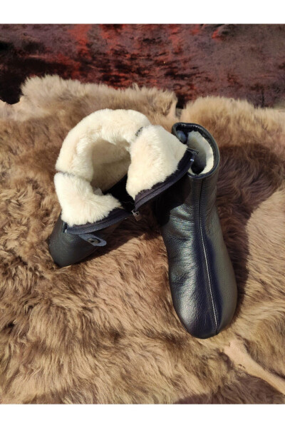 Unisex Black Genuine Leather Furry Interior Boots - 1