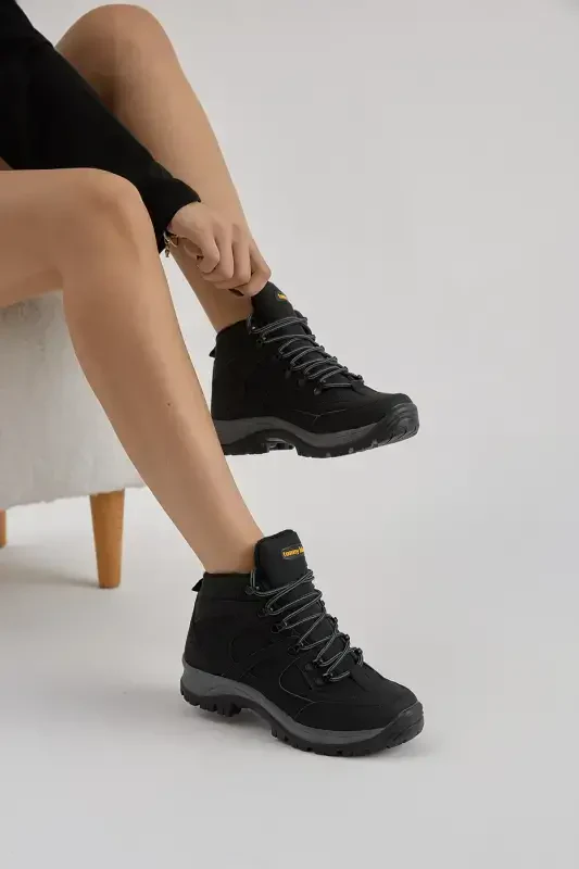 Unisex Black Trekking Boots V2rts - 3