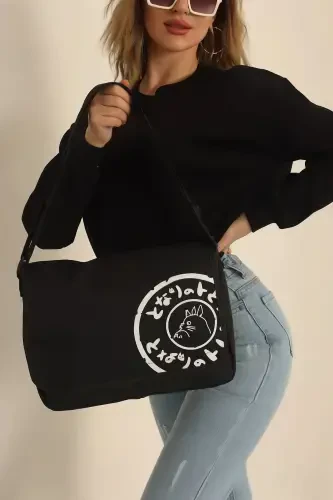 Unisex Desenli Postacı Çanta Sokak Tarzı-Beyaz desenli siyah çanta - ROSMOD (1)