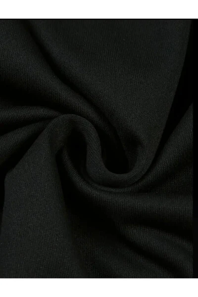 Unisex fermuarlı kapşonlu kardigan ko'ylagi va 2 ta'rtibda futbolka to'plami. - 8