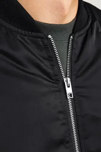 Unisex ichki astarli tekis bomber kurtka - Qora - BÜYÜKBEDENIZ (1)