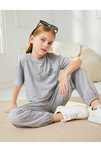 Unisex Kids Grey Printed T-Shirt and Sweatpants Set - 1