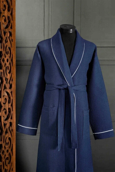 Unisex ko'k rangli paxta xalat - bardoshli va yumshoq model - suvni yaxshi o'zlashtiruvchi xalat. Rang tanlash mumkin. - DENİZLİ CONCEPT