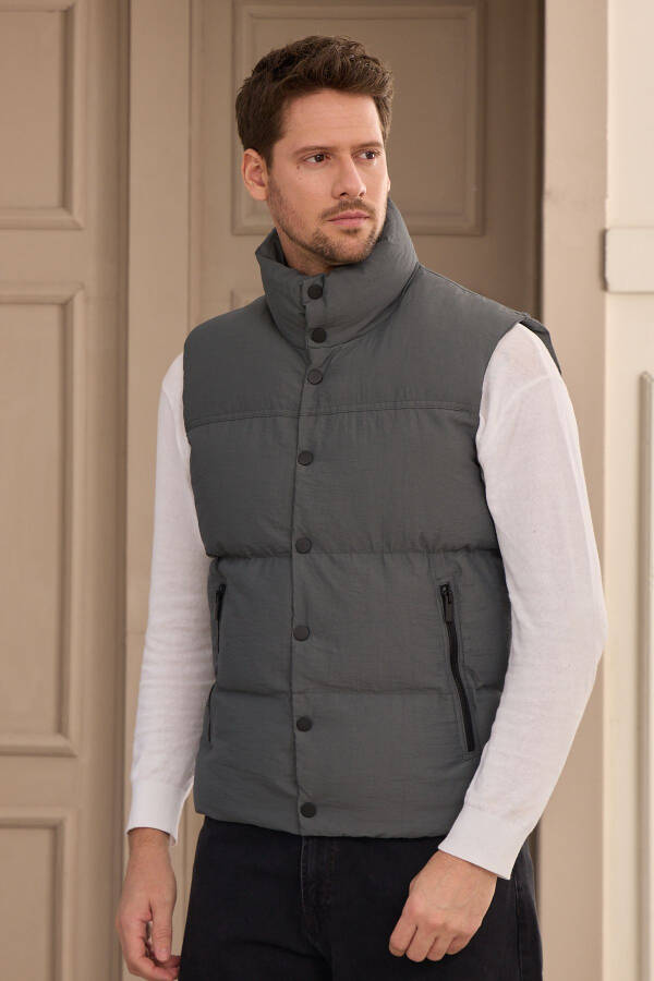 Unisex Padded Puffer Vest Anthracite - 1