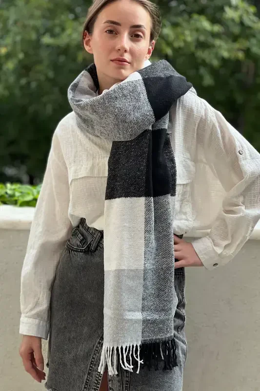 Unisex qora oq katakli uchlari popukli uzun sharf-katakli oq qora - NOVON GIYIM & AKSESUAR