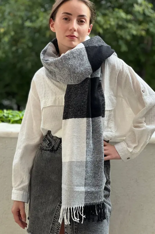 Unisex qora oq katakli uchlari popukli uzun sharf-katakli oq qora - 1