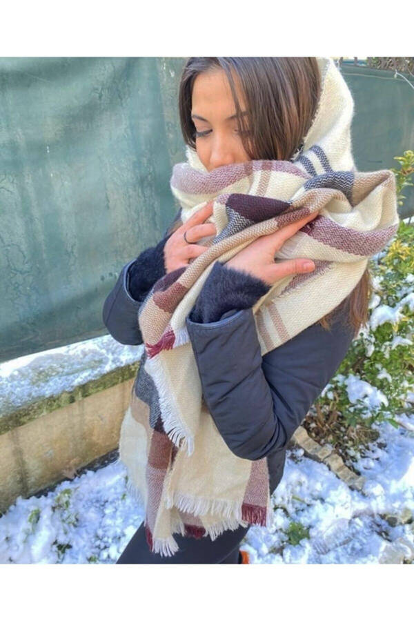 Unisex Soft Textured Scarf with Beige Stripes - 2