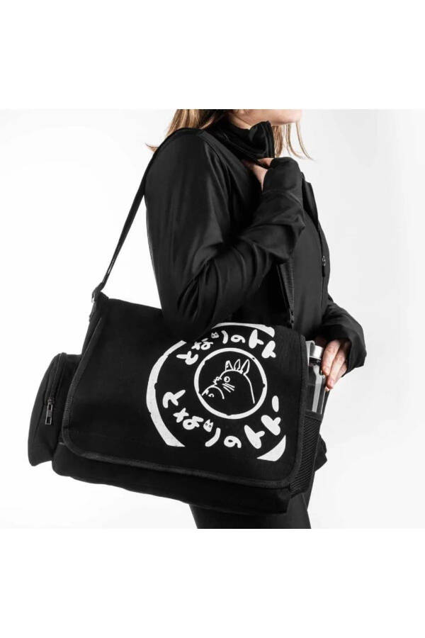 Unisex Street Style Messenger Bag - 3