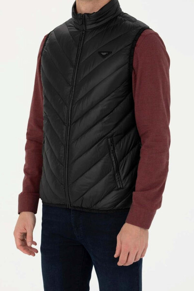 U.S. Polo Assn. Woven Vest Men - 6