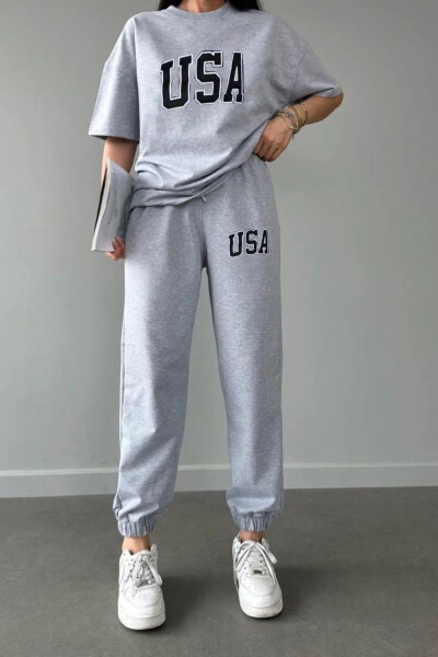 Usa T-shirt Jogger Shimlari - Kulrang Bosilgan Yuqori va Pastki Sport Kostyumi, O'lchamli, Aylana Yoqa - 5