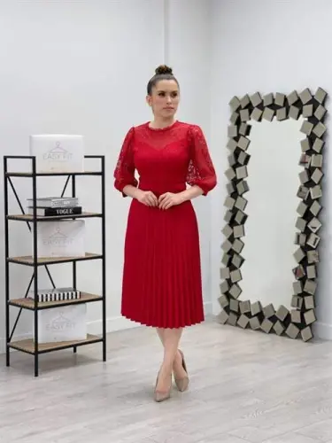 Üst Dantel Alt Atlas Kumaş Pliseli Elbise - KIRMIZI - 2