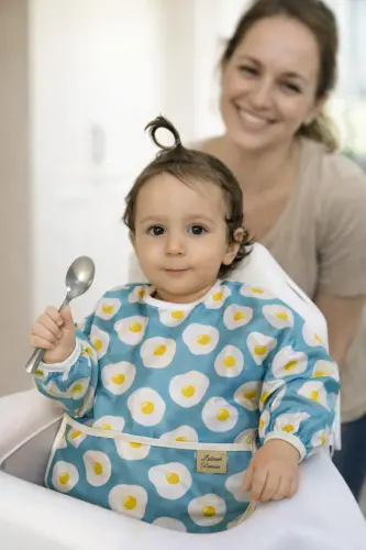 Su Geçirmez Uzun Kollu Bebek Mama Önlüğü – Kolay Temizlenebilir, Leke Tutmaz, 6-24 Ay - 1