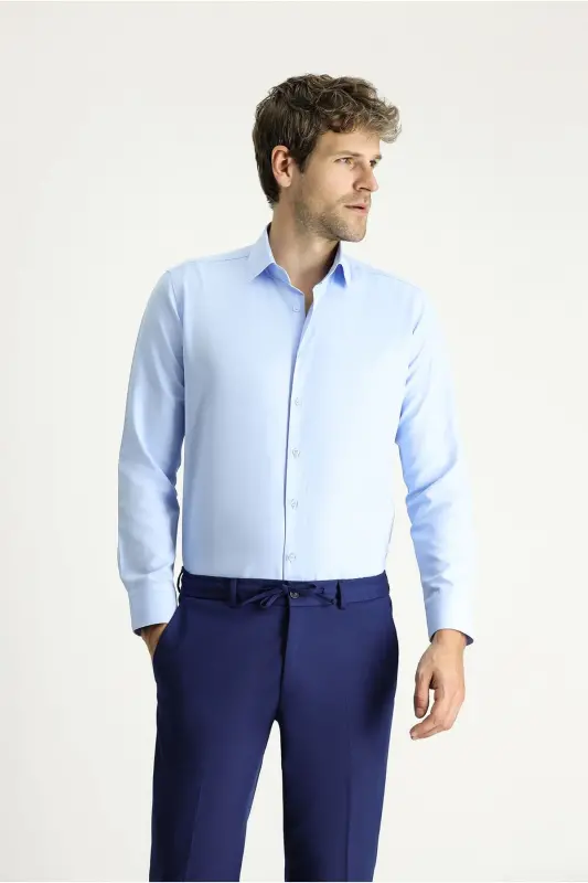 Uzun Kollu Slim Fit Dar Kesim Klasik Pamuklu Kolay Ütülenebilir Gömlek - Açık Mavi - 1