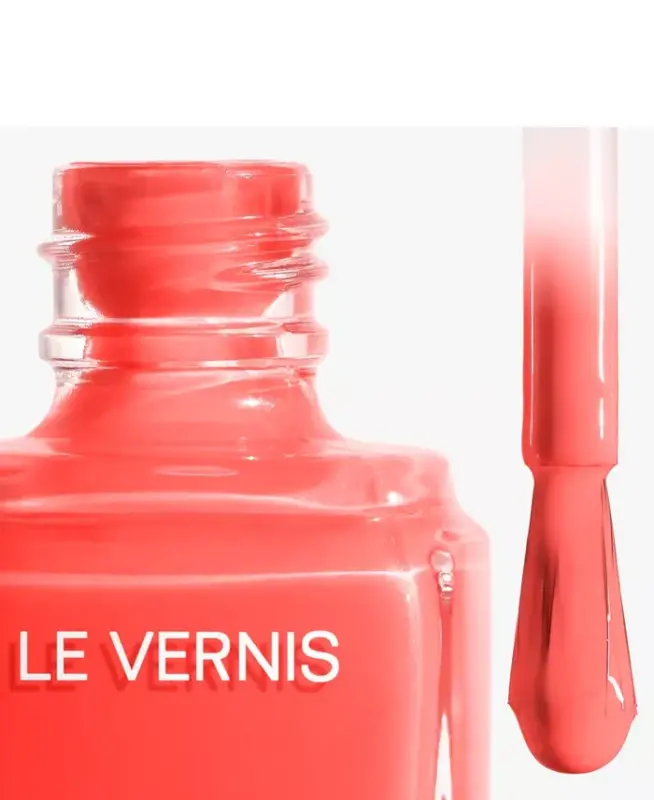 Longwear Nail Colour-121 PREMIÈRE DAME - 2