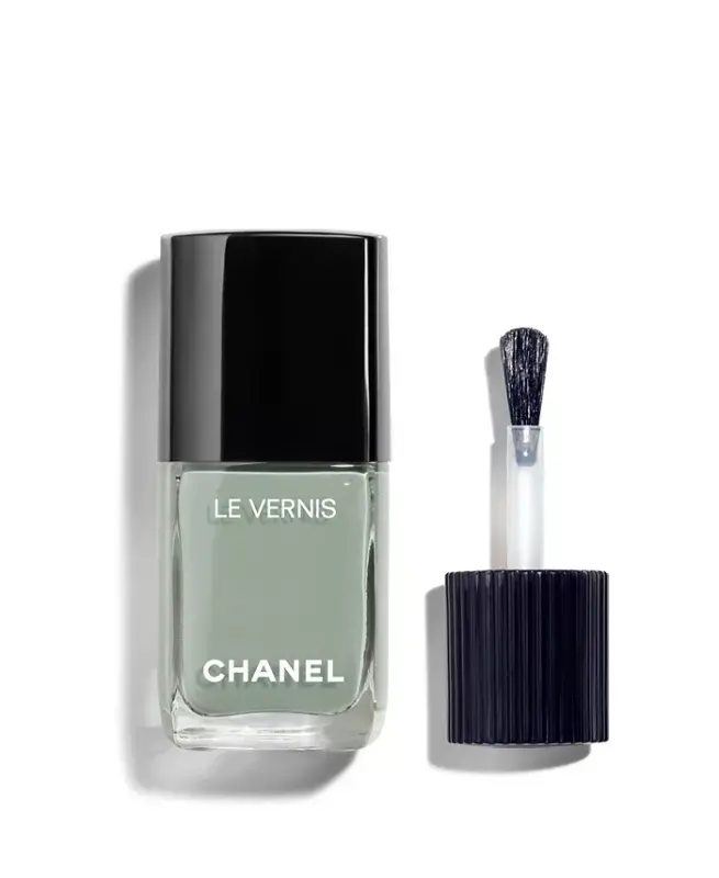 Longwear Nail Colour-131 CAVALIER SEUL - 1