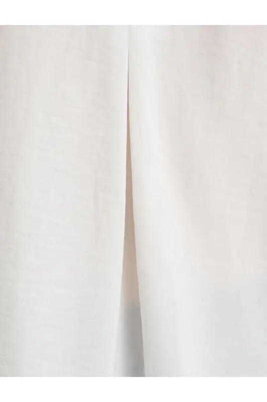 V-Neck Blouse with Rolled-Up Sleeves Regular Fit - Ecru - 7
