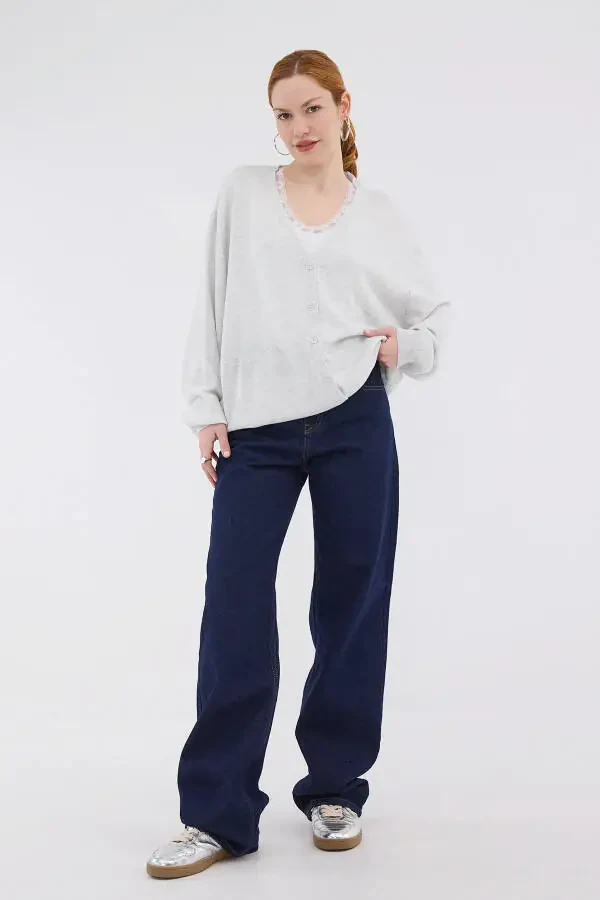 V-Neck Buttoned Cardigan H10300 - 1