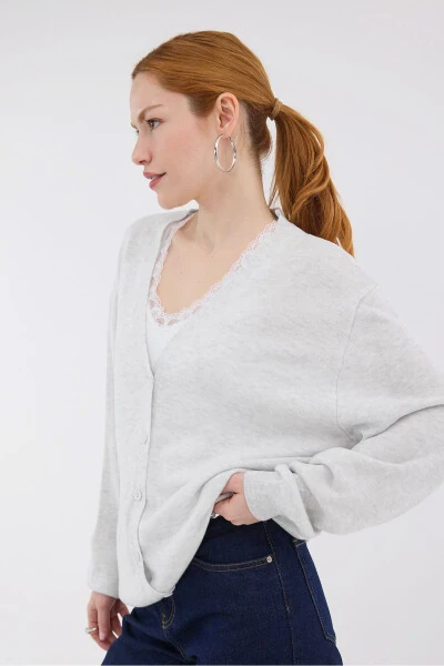 V-Neck Buttoned Cardigan H10300 - 4