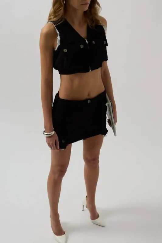 V Neck Buttoned Crop Vest - 4