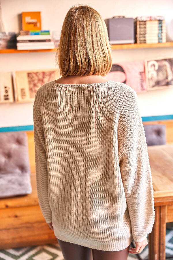 V-Neck Cable Knit Oversized Sweater - 5