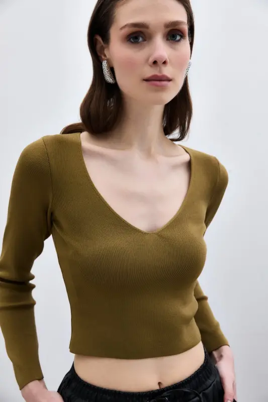 V Neck Crop Knit - Sage Green-SAGE GREEN - 5