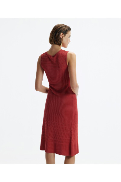 V-Neck Knee-Length Knit Dress - 4