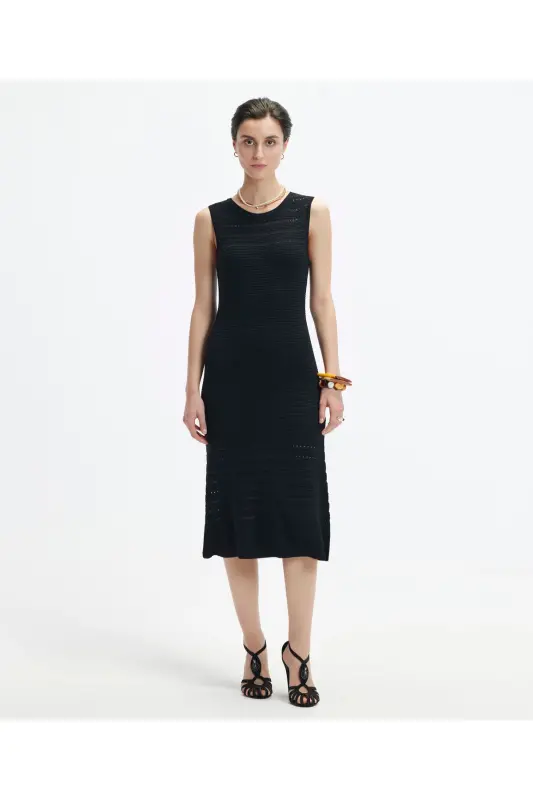 V-Neck Knee-Length Knit Dress - YARGICI