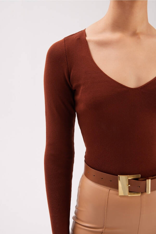 V Neck Knit Crop Top - Coffee - 9